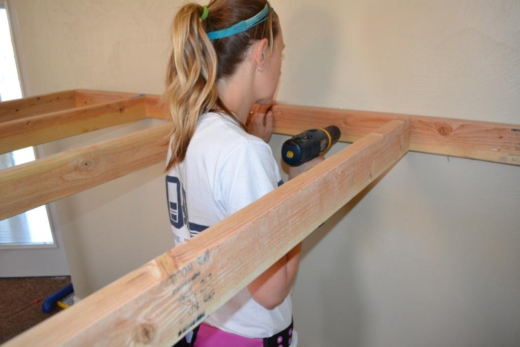how to build a tree house drill into the studs 2