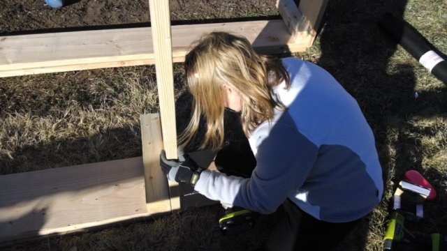 How To Build a raised garden box