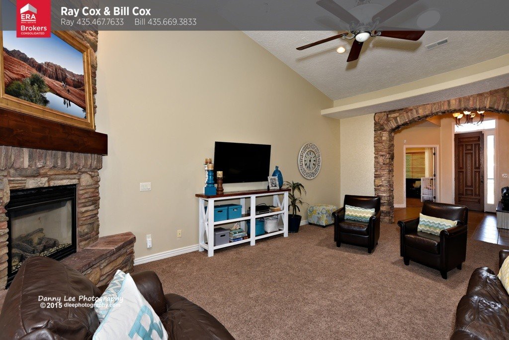 family room 2