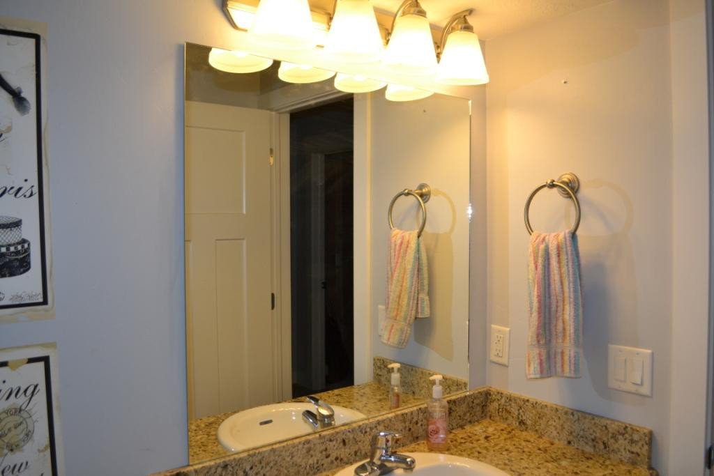 frame-a-mirror-guest-bath-before